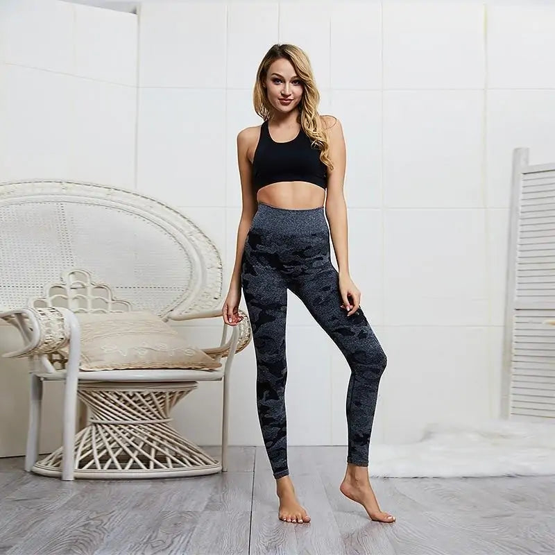 Fitness-Leggings mit hoher Taille und Kurven