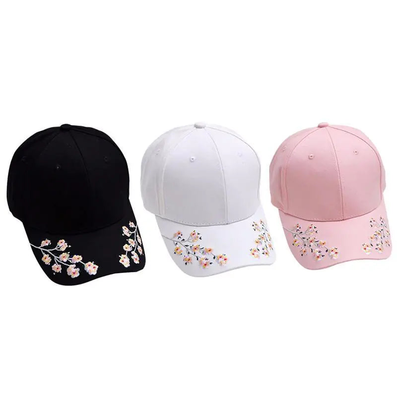 Casquette brodée de fleurs de cerisier